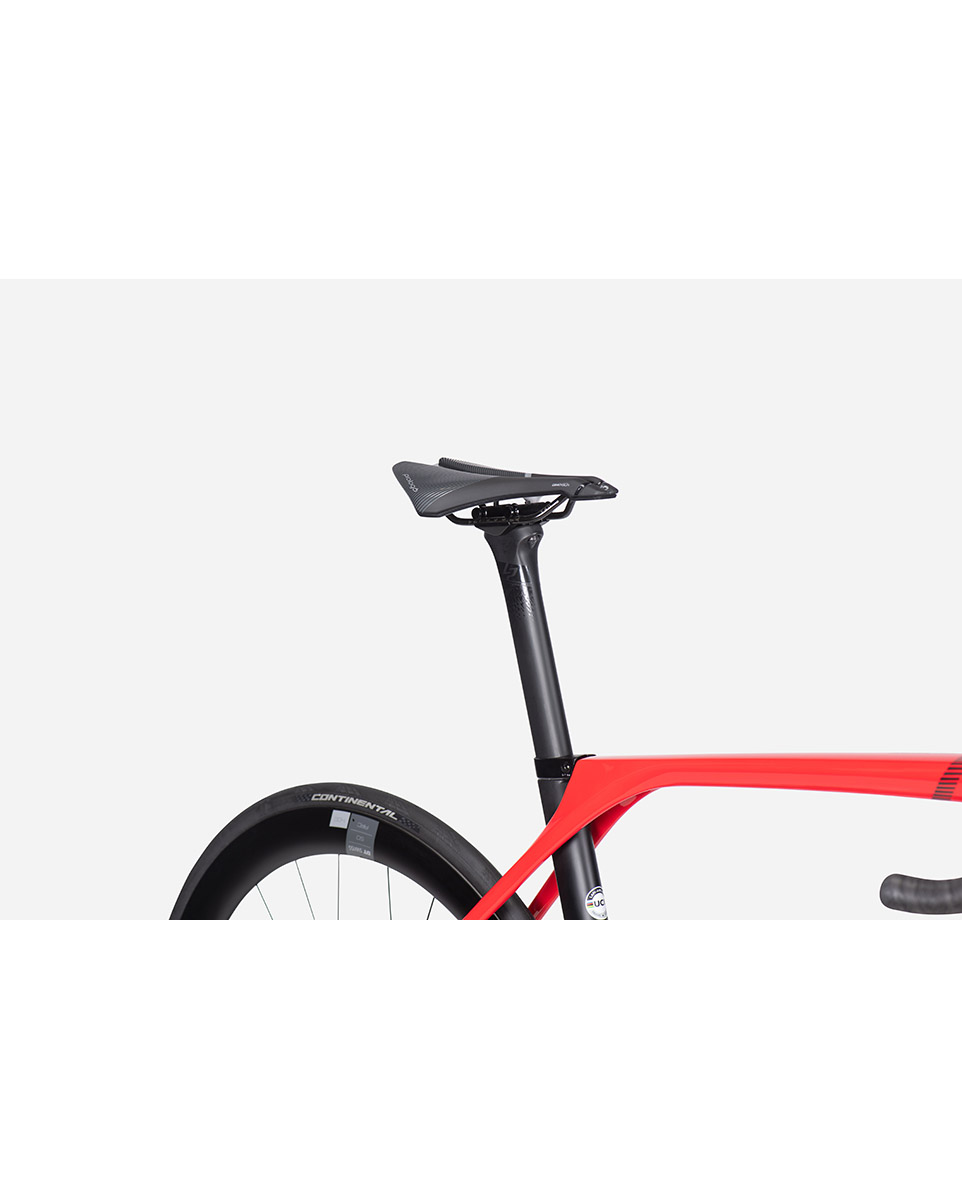 Vélo de route AIRCODE DRS 8.0 Rouge